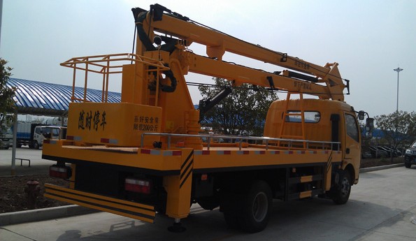 18�ז|�L(f��ng)�������߿����I(y��)܇(ch��)�DƬ