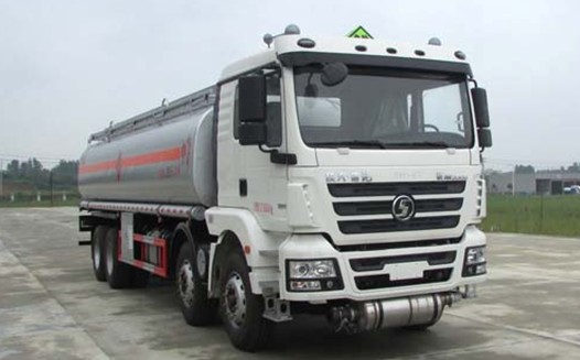 26噸陜汽德龍前四后八油罐車圖片 26噸陜汽德龍前四后八油罐車圖片