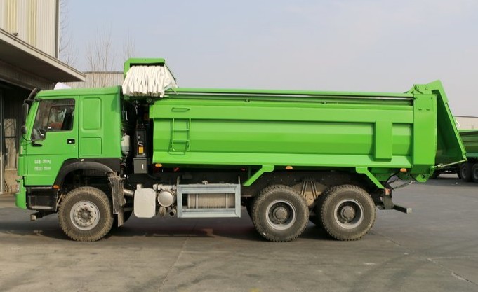 ��������HOWO��ж܇