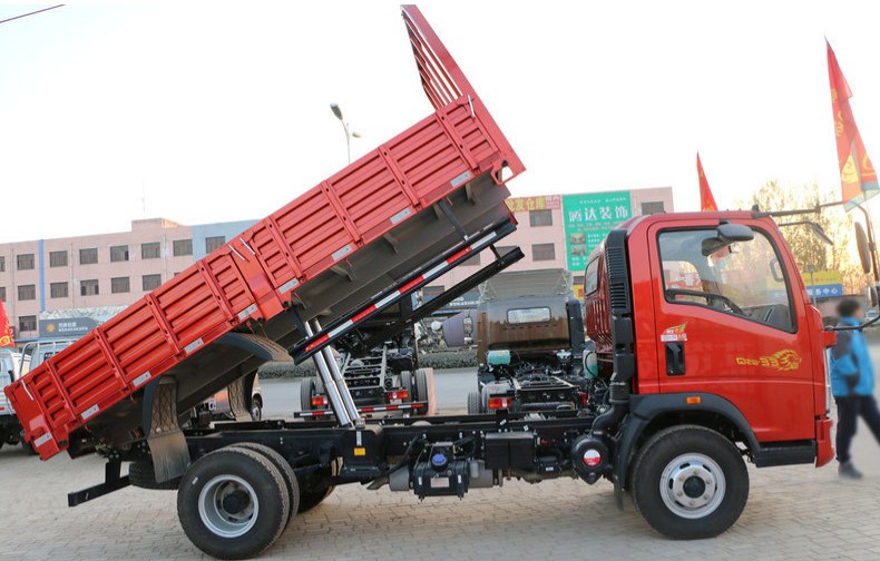 ��������HOWO������ж܇