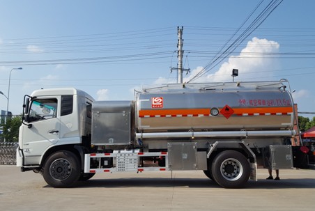 �|�L���\�w�C����܇