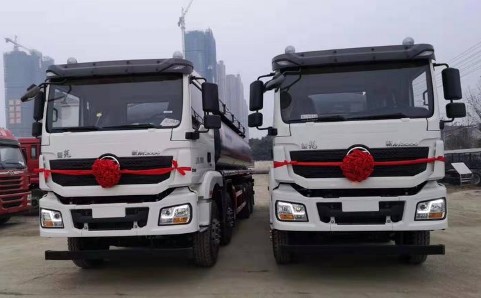 �������ǰ�ĺ�˹�Һ܇�DƬ