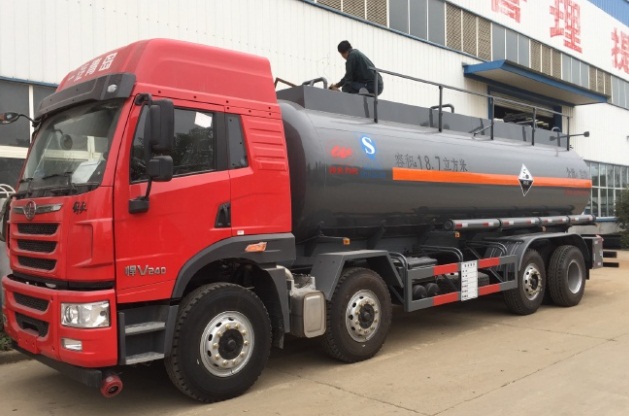 ���ǰ�ĺ���18���}���\ݔ܇�DƬ