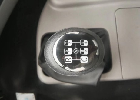 東風天龍前四后八油罐車變速箱圖片 東風天龍前四后八油罐車變速箱圖片