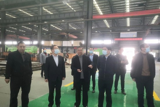 �S����ί��ί����ί����ӛ������ί��ӛ�T����һ���I(l��ng)��(d��o)�W�R���������{(di��o)�д���(ji��)�_�����a(ch��n)����