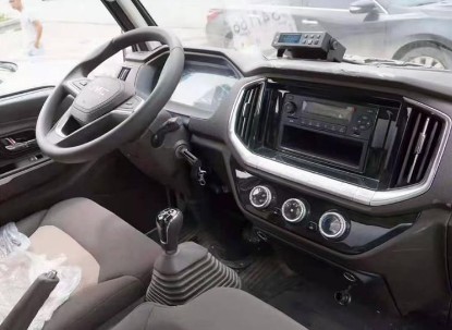 ��������{���t���U���D�\܇�DƬ