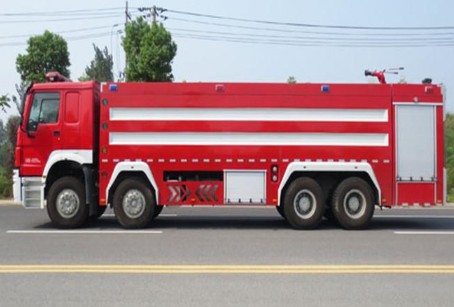 ����24����������ǰ�ĺ��ˮ������܇�DƬ