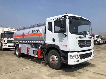 ����12���|�L(f��ng)������D9�͹�܇�෽λ�DƬ