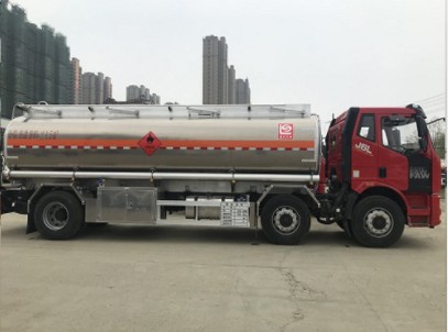 力神牌解放J6前四后四鋁合金油罐車廠家價(jià)格 力神牌解放J6前四后四鋁合金油罐車廠家價(jià)格