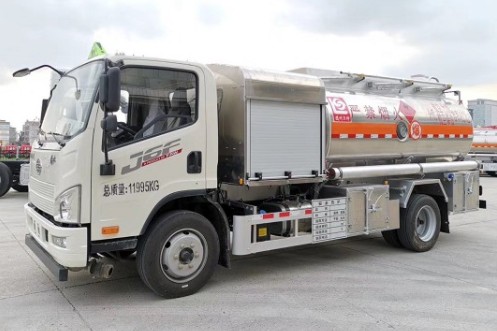 һ�����u���J6F-6���w�C����܇�DƬ