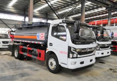 國(guó)六東風(fēng)凱普特腐蝕性物品罐式運(yùn)輸車 國(guó)六東風(fēng)凱普特腐蝕性物品罐式運(yùn)輸車