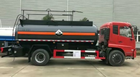 東風天錦單橋SCS5180GFWDFH型腐蝕性物品罐式運輸車 東風天錦單橋SCS5180GFWDFH型腐蝕性物品罐式運輸車