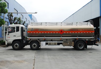 國六東風(fēng)天錦25方油罐車 國六東風(fēng)天錦25方油罐車