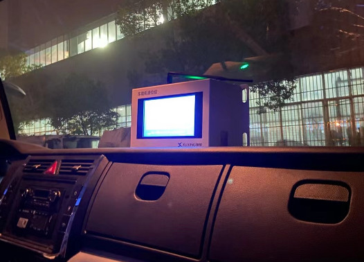 �͹�܇܇�d�CҺλ�x