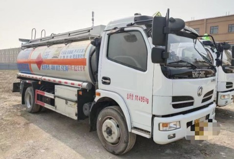 ����8������܇�������S������