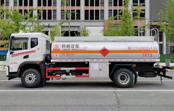 13���|�L�A��DV5�͹�܇