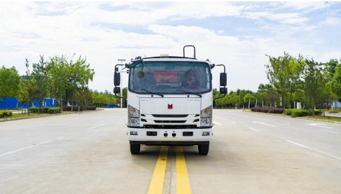 10.5���c�⏿����s����܇_�P���L(f��ng)��KLF5100ZYSQ6�͉��sʽ����܇