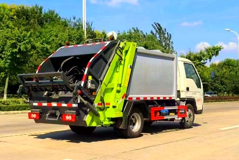 ����С��֮��4.5���{�Ɖ��s����܇