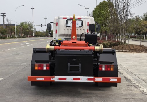 �µ����ҵ����������{�ƹ�������܇_������CSC5049ZXXZ6��܇����жʽ����܇