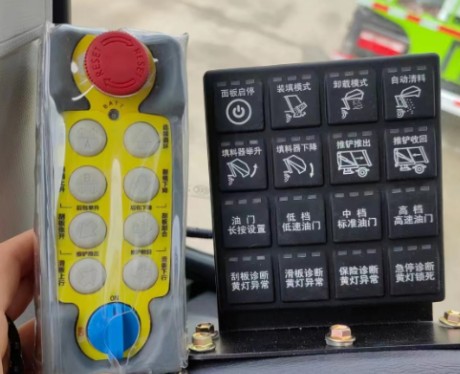 �������s����܇�S��_38���|�L����ǰ�ĺ�ˉ��s����܇�r��